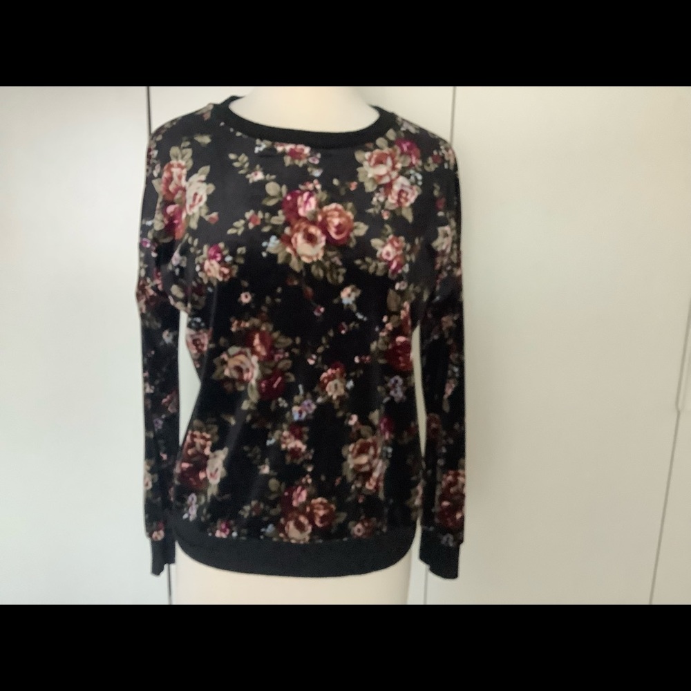 Bobeau  Velour Floral Top sz M